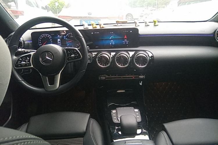Used Mercedes-Benz A-Class 2022 A 200 Fashion Model Center Console