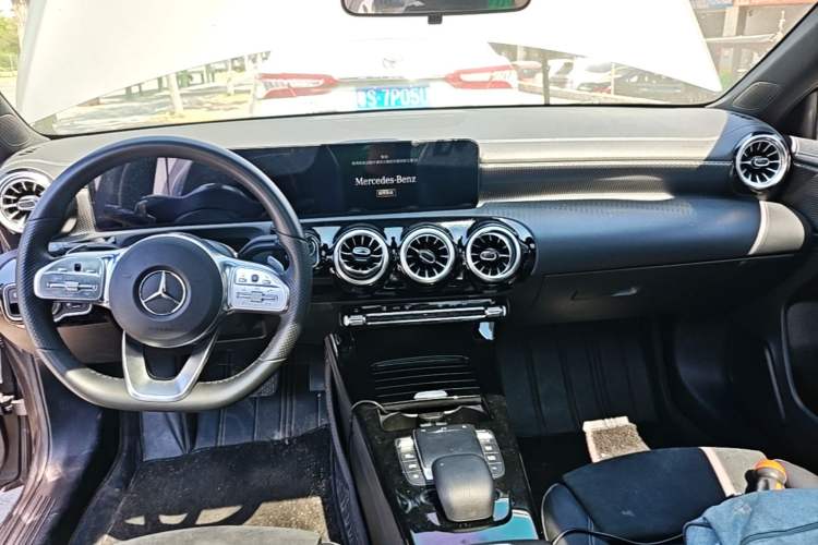 Used Mercedes-Benz A-Class 2022 A 200 L Sport Sedan Fashion Model Center Console