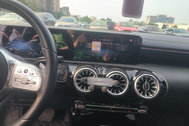 Used Mercedes-Benz A-Class 2022 Restyled A 200 L Sport Sedan Fashion Version Center Console