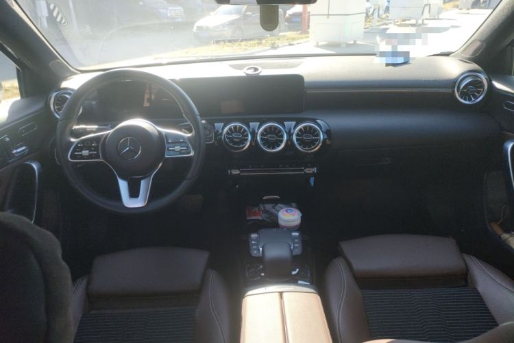 Used Mercedes-Benz A-Class 2022 Second Facelift A 200 Fashion Version Center Console