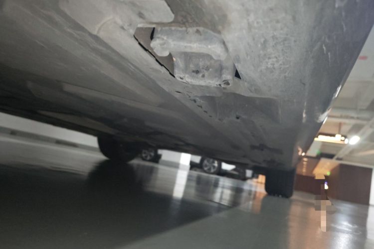 Used Mercedes-Benz A-Class 2022 Revised Version A 200 L Sport Sedan Fashionable Style Chassis Front Left