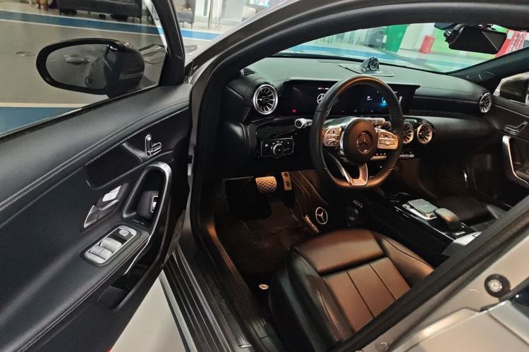 Used Mercedes-Benz A-Class 2022 Restyled A 200 L Sport Sedan Fashion Version Driver Seat