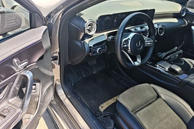 Used Mercedes-Benz A-Class 2022 A 200 L Sport Sedan Fashion Model Driver Seat