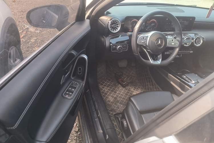 Used Mercedes-Benz A-Class 2022 Restyled A 200 L Sport Sedan Fashion Version Driver Seat