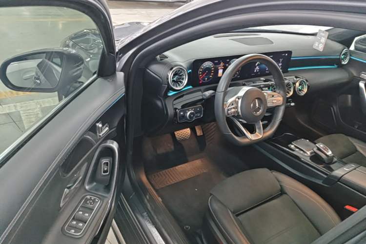 Used Mercedes-Benz A-Class 2022 A 200 L Sport Sedan Fashion Model Driver Seat