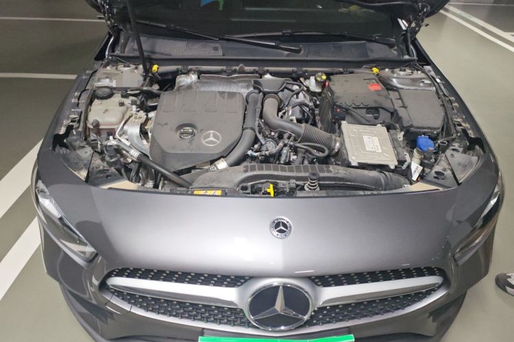 Used Mercedes-Benz A-Class 2022 Revised Version A 200 L Sport Sedan Fashionable Style Engine Bay