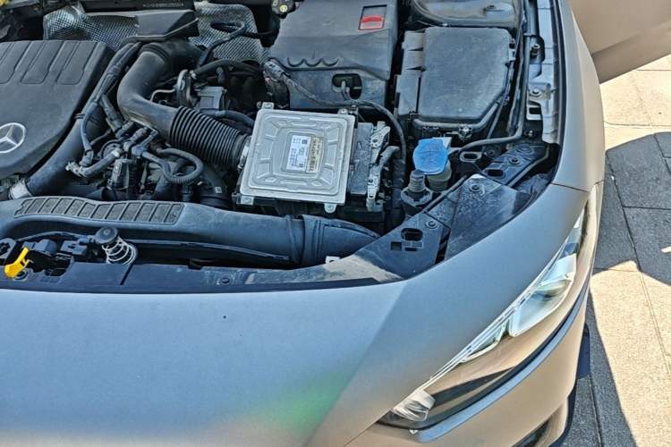 Used Mercedes-Benz A-Class 2022 A 200 L Sport Sedan Fashion Model Engine Bay Left