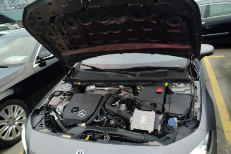 Used Mercedes-Benz A-Class 2022 Second Facelift A 200 L Sport Sedan Fashion Version Engine Bay