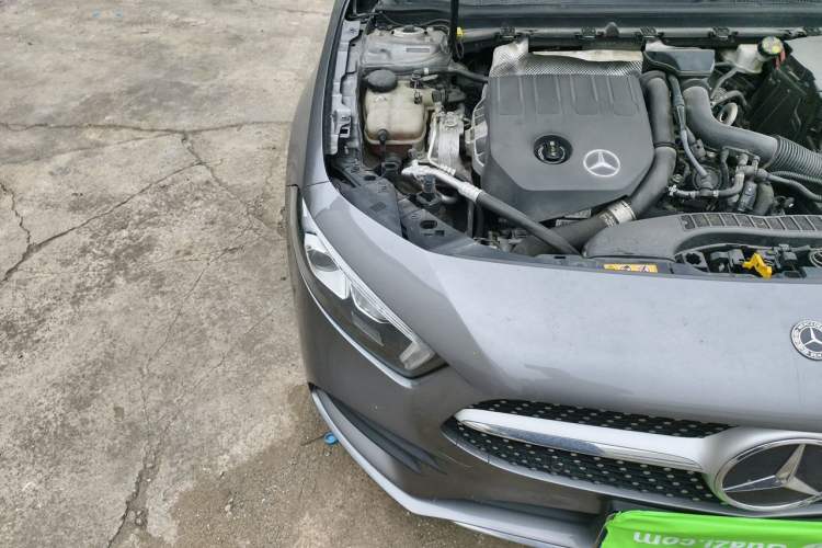 Used Mercedes-Benz A-Class 2022 Second Facelift A 200 L Sport Sedan Fashion Version Engine Bay Right