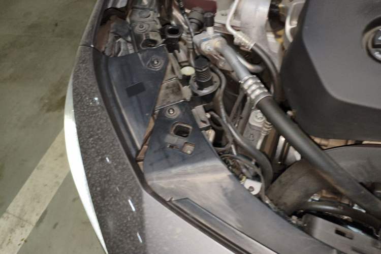 Used Mercedes-Benz A-Class 2022 Second Facelift A 200 Fashion Version Engine Bay Right