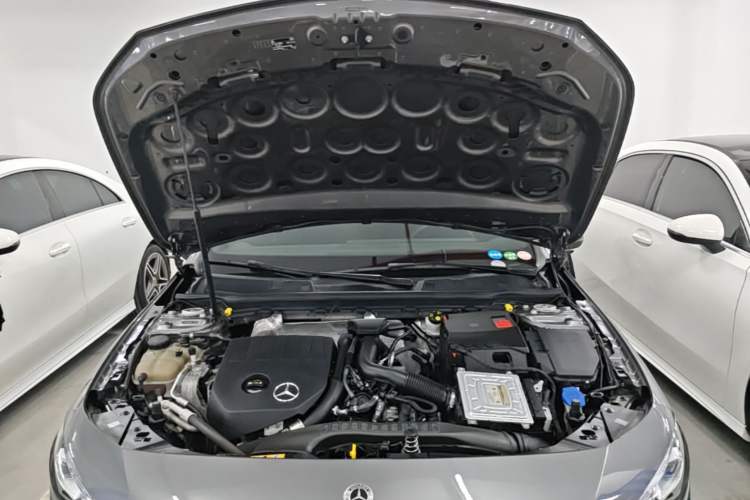 Used Mercedes-Benz A-Class 2022 A 200 L Sport Sedan Fashion Model Engine Bay
