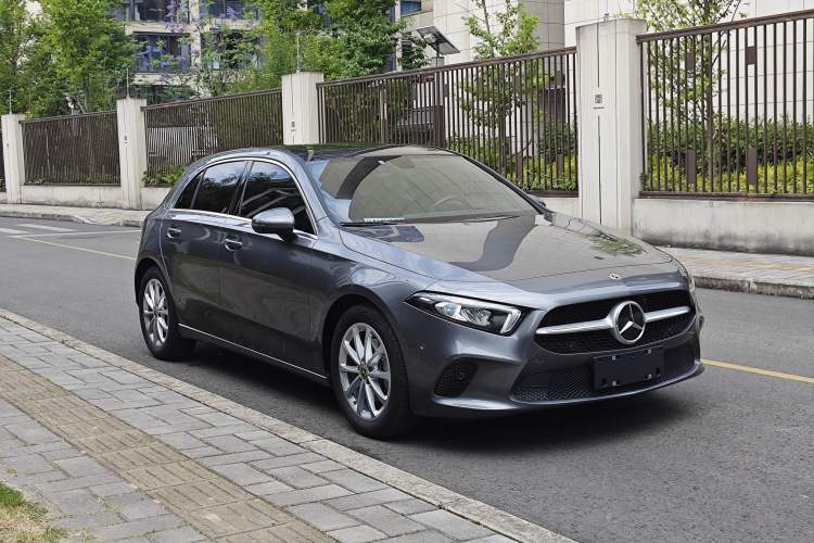 Used Mercedes-Benz A-Class 2022 A 200 Fashion Model Exterior 2