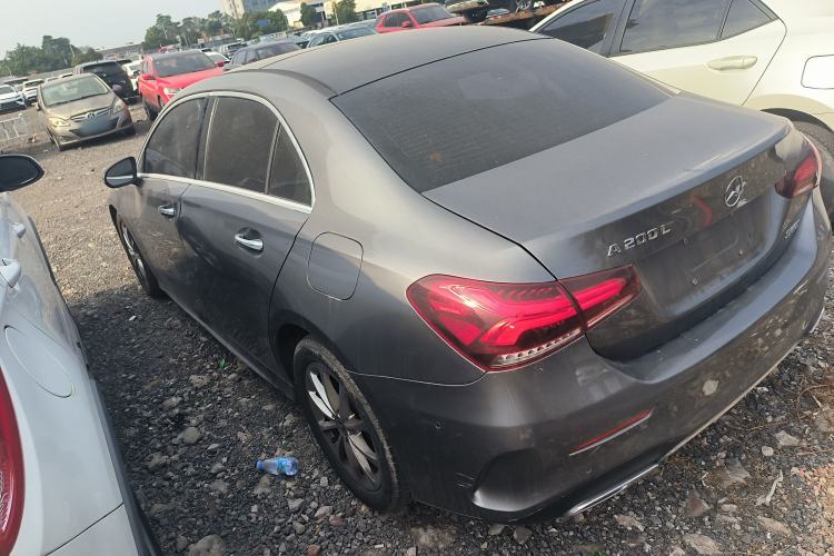 Used Mercedes-Benz A-Class 2022 Restyled A 200 L Sport Sedan Fashion Version Exterior 2