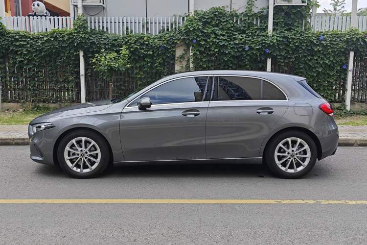 Used Mercedes-Benz A-Class 2022 A 200 Fashion Model Exterior 3
