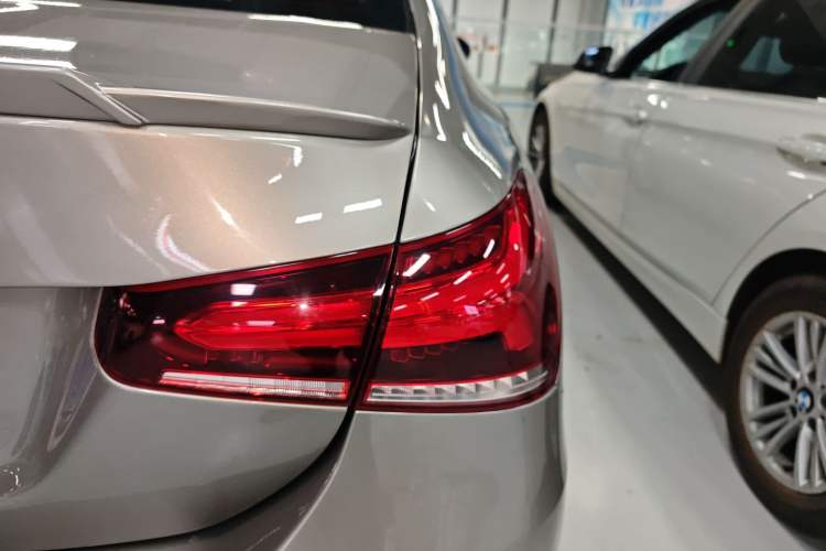 Used Mercedes-Benz A-Class 2022 Restyled A 200 L Sport Sedan Fashion Version Exterior 3