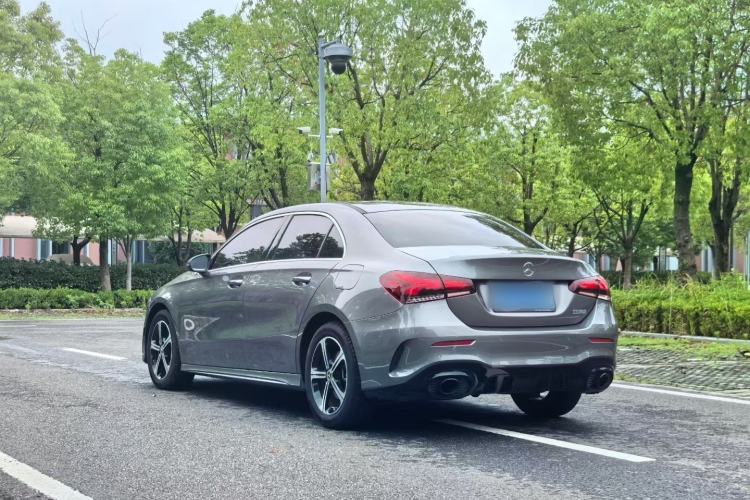 Used Mercedes-Benz A-Class 2022 Second Facelift A 200 L Sport Sedan Fashion Version Exterior 3