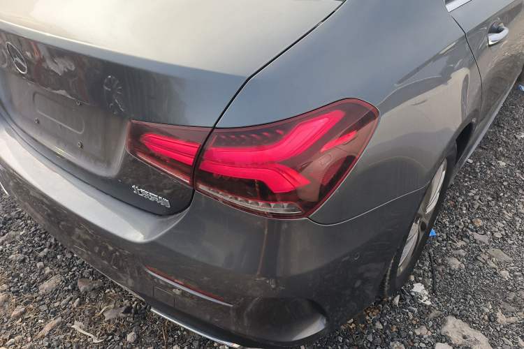 Used Mercedes-Benz A-Class 2022 Restyled A 200 L Sport Sedan Fashion Version Exterior 3