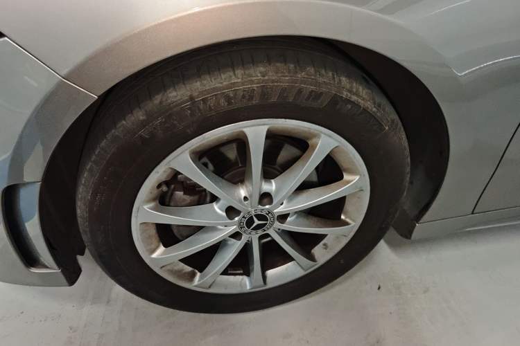 Used Mercedes-Benz A-Class 2022 Restyled A 200 L Sport Sedan Fashion Version Exterior 4