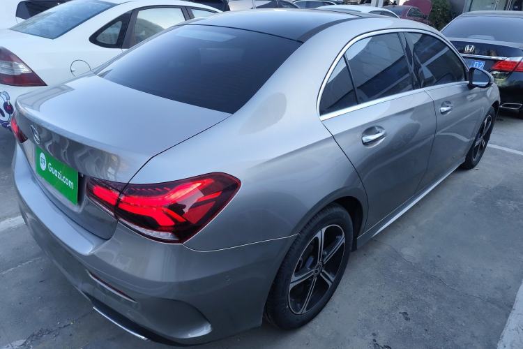Used Mercedes-Benz A-Class 2022 Revised Version A 200 L Sport Sedan Fashionable Style Exterior 5