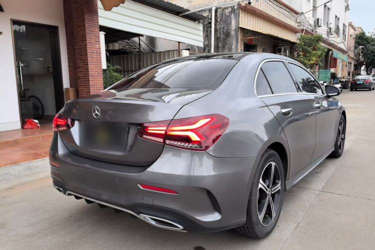 Used Mercedes-Benz A-Class 2022 Revised Version A 200 L Sport Sedan Fashionable Style Exterior 7