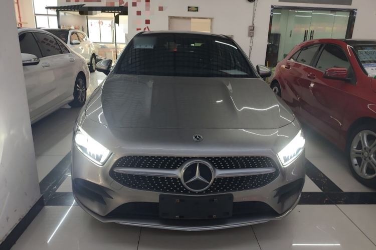 Used Mercedes-Benz A-Class 2022 Restyled A 200 L Sport Sedan Fashion Version Front
