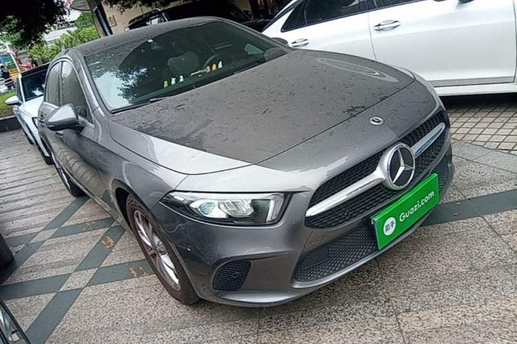 Used Mercedes-Benz A-Class 2022 A 200 Fashion Model Front Right 45 Deg