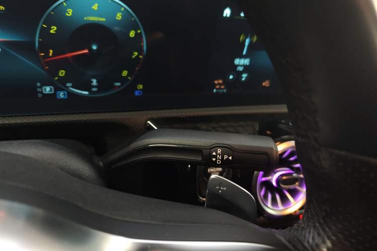 Used Mercedes-Benz A-Class 2022 Restyled A 200 L Sport Sedan Fashion Version Gear Lever