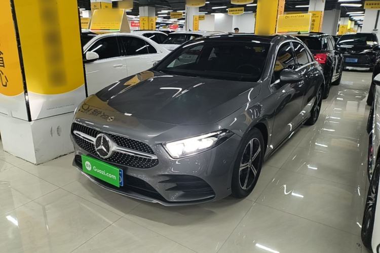 Used Mercedes-Benz A-Class 2022 Revised Version A 200 L Sport Sedan Fashionable Style Guazi used car, China used car export, Used car for sale, Used cars, Cheapest cars for sale