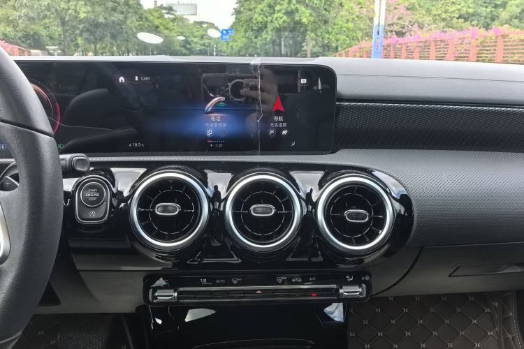 Used Mercedes-Benz A-Class 2022 Restyled A 200 L Sport Sedan Dynamic Version Interior 10