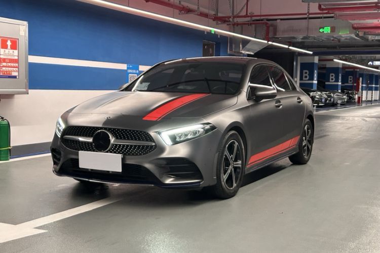 Used Mercedes-Benz A-Class 2022 Revised Version A 200 L Sport Sedan Fashionable Style Guazi used car, China used car export, Used car for sale, Used cars, Cheapest cars for sale
