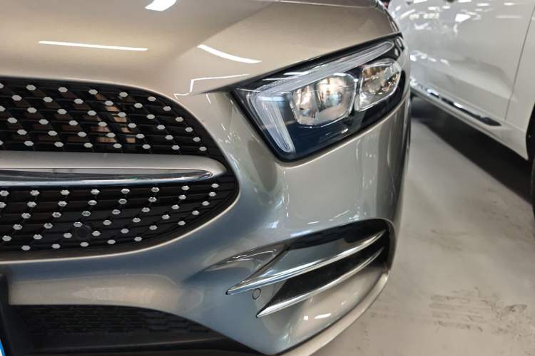Used Mercedes-Benz A-Class 2022 Restyled A 200 L Sport Sedan Fashion Version Left Front Headlight