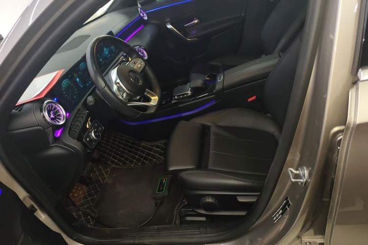 Used Mercedes-Benz A-Class 2022 Restyled A 200 L Sport Sedan Fashion Version Left Front Seat