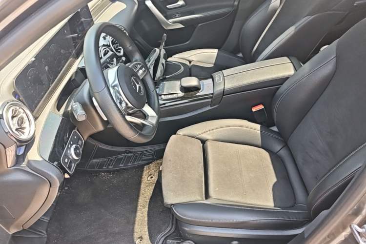 Used Mercedes-Benz A-Class 2022 A 200 L Sport Sedan Fashion Model Left Front Seat