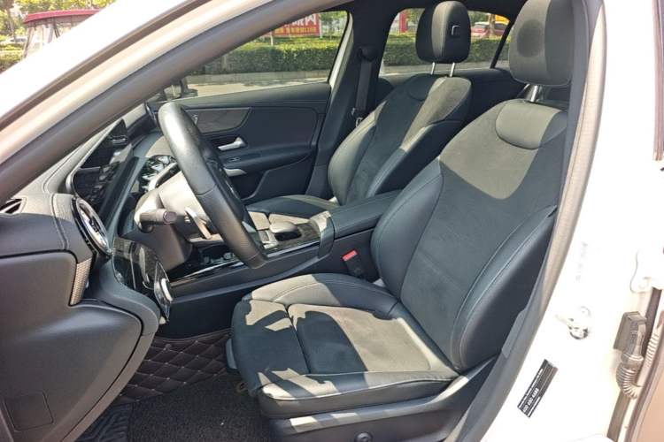 Used Mercedes-Benz A-Class 2022 A 200 L Sport Sedan Fashion Model Left Front Seat