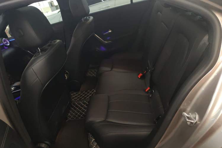 Used Mercedes-Benz A-Class 2022 Restyled A 200 L Sport Sedan Fashion Version Left Rear Seat