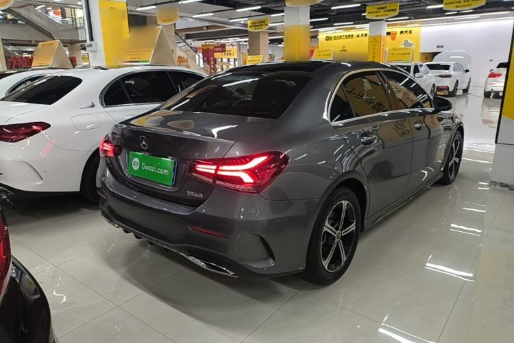 Used Mercedes-Benz A-Class 2022 Revised Version A 200 L Sport Sedan Fashionable Style Rear Right 45 Deg