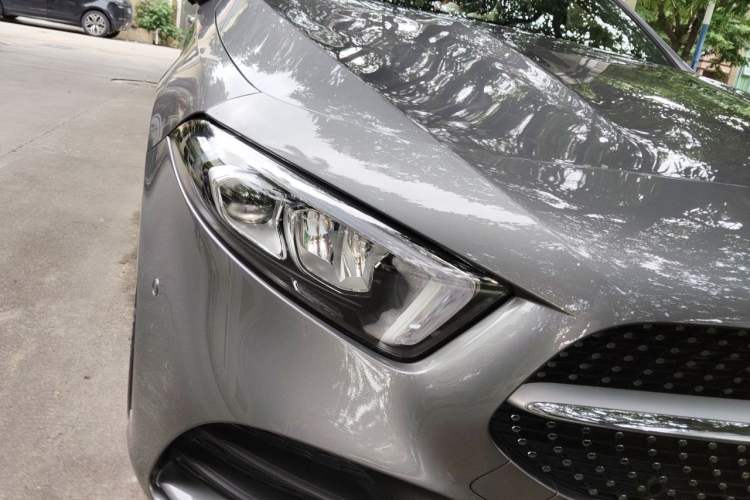 Used Mercedes-Benz A-Class 2022 Restyled A 200 L Sport Sedan Fashion Version Right Front Headlight