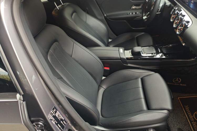 Used Mercedes-Benz A-Class 2022 Restyled A 200 L Sport Sedan Fashion Version Right Front Seat