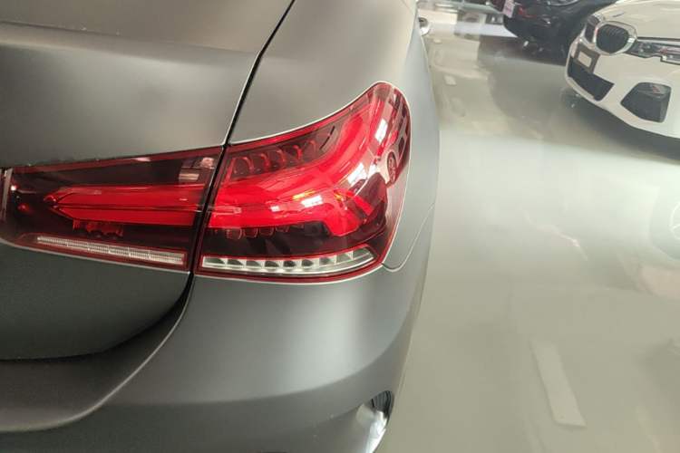 Used Mercedes-Benz A-Class 2022 Revised Version A 200 L Sport Sedan Fashionable Style Right Rear Taillight