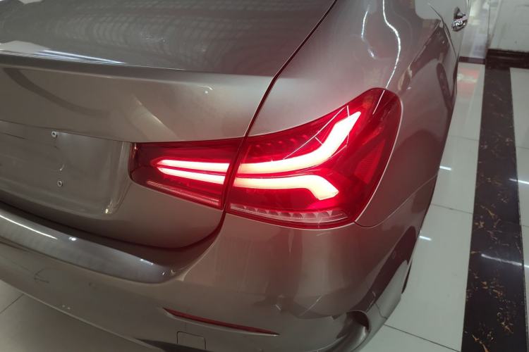 Used Mercedes-Benz A-Class 2022 Restyled A 200 L Sport Sedan Fashion Version Right Rear Taillight