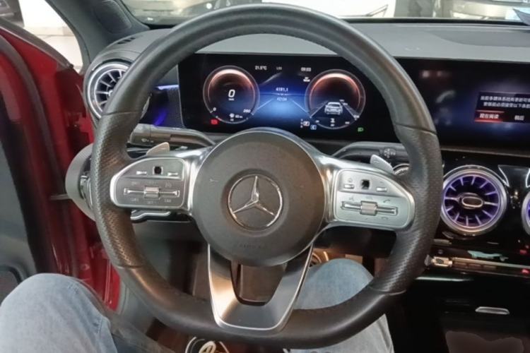 Used Mercedes-Benz A-Class 2022 Revised Version A 200 L Sport Sedan Fashionable Style Steering Wheel