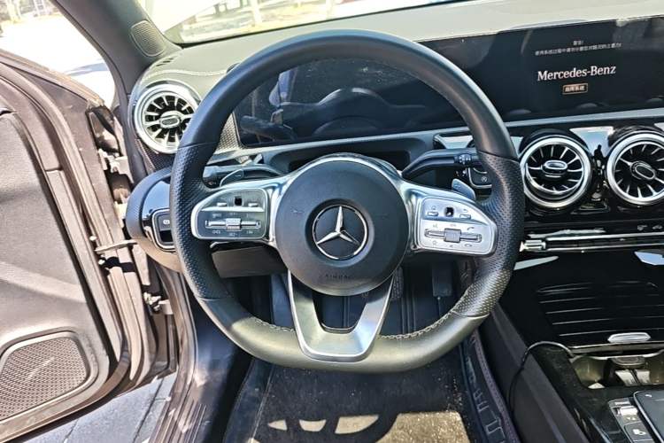 Used Mercedes-Benz A-Class 2022 A 200 L Sport Sedan Fashion Model Steering Wheel