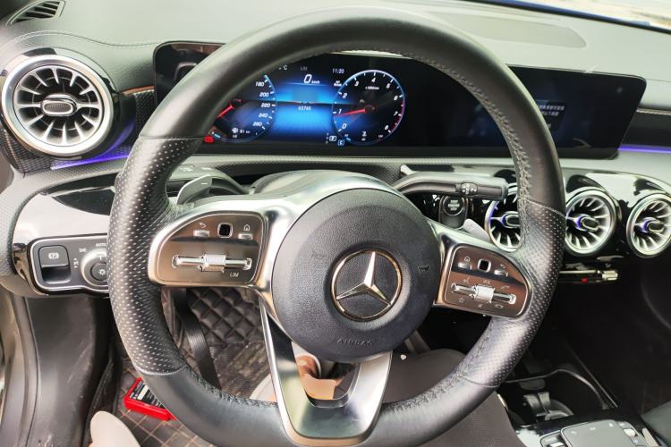 Used Mercedes-Benz A-Class 2022 Revised Version A 200 L Sport Sedan Fashionable Style Steering Wheel