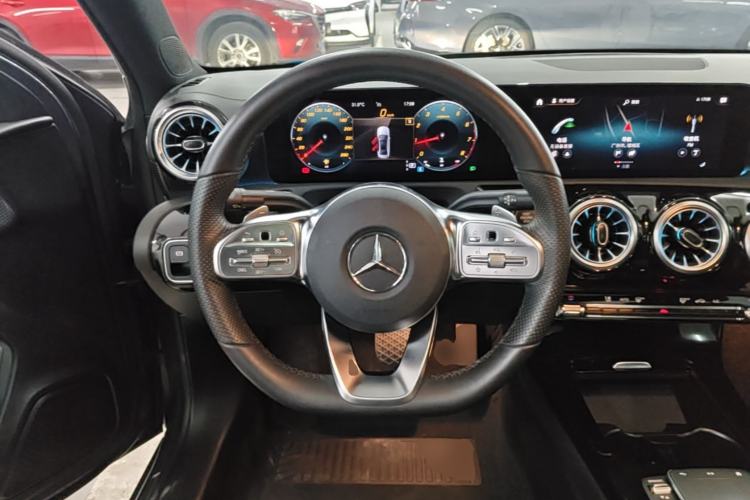 Used Mercedes-Benz A-Class 2022 A 200 L Sport Sedan Fashion Model Steering Wheel