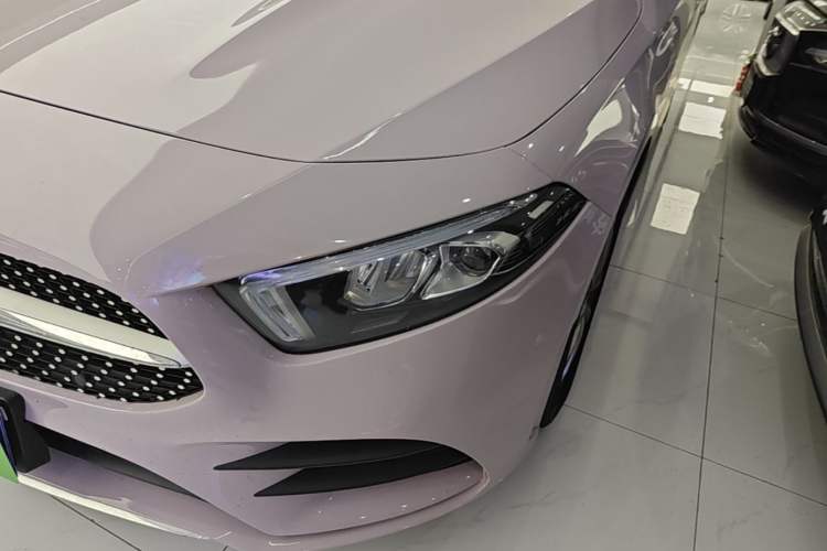 Used Mercedes-Benz A-Class 2022 Restyled A 200 L Sport Sedan Fashion Version Left Front Headlight