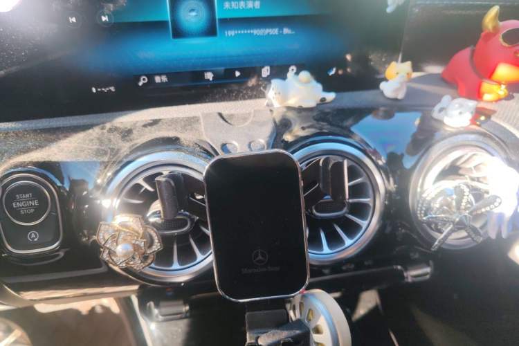 Used Mercedes-Benz A-Class 2022 Revised Version A 200 L Sport Sedan Fashionable Style Audio And AC Panel