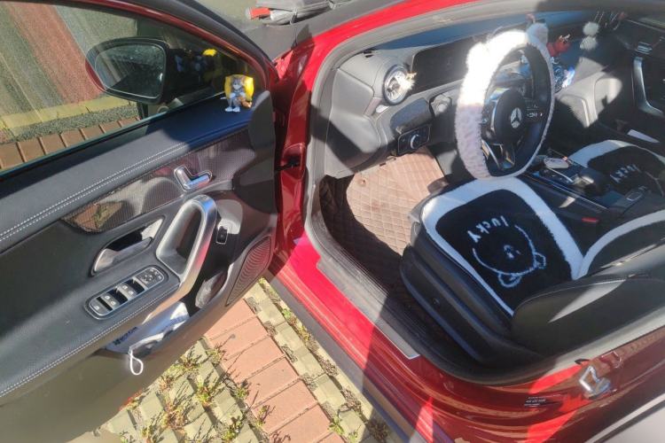 Used Mercedes-Benz A-Class 2022 Revised Version A 200 L Sport Sedan Fashionable Style Driver Seat