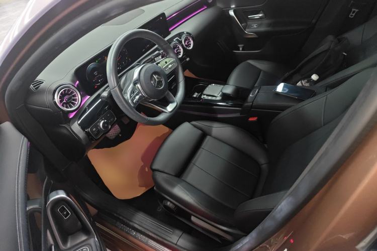 Used Mercedes-Benz A-Class 2022 Second Facelift A 200 L Sport Sedan Fashion Version Driver Seat