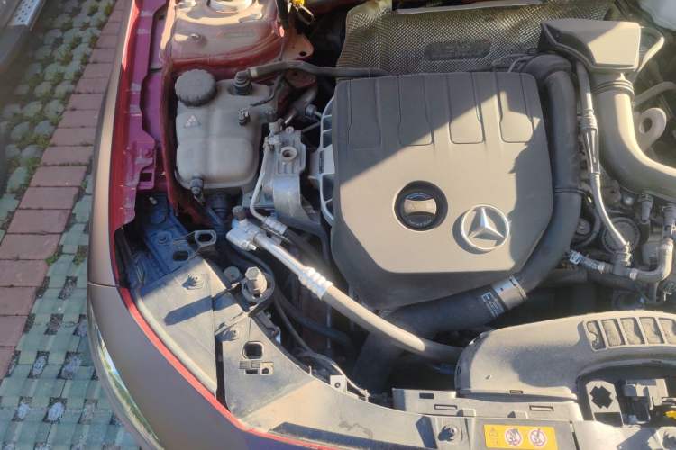 Used Mercedes-Benz A-Class 2022 Revised Version A 200 L Sport Sedan Fashionable Style Engine Bay Right