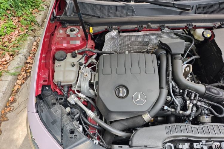 Used Mercedes-Benz A-Class 2022 Restyled A 200 L Sport Sedan Fashion Version Engine Bay Right